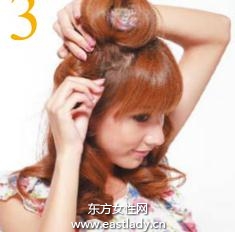 糖果蝴蝶结发型 散发女性成熟魅力