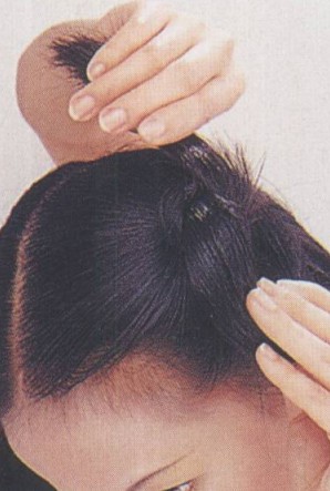 如何扎马尾 2012最潮马尾辫的扎法