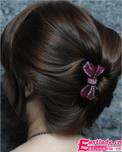 2012新款气质鸟窝发型 时尚味十足