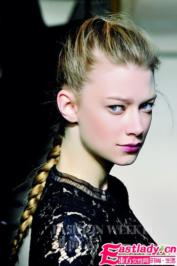 入秋文艺女最爱辫子造型