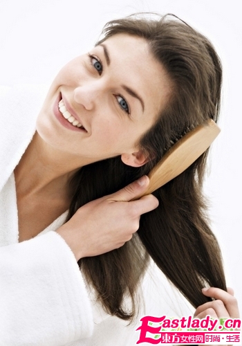 如何挑选适合自己的猪鬃发梳