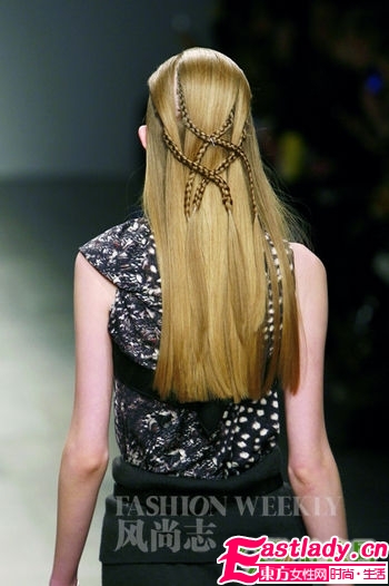 入秋文艺女最爱辫子造型