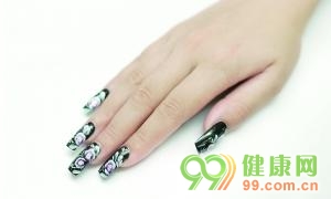 时尚美甲DIY 四步骤图解