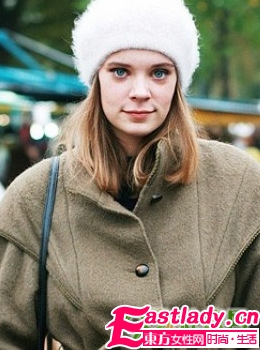 人气装扮 冬季发型与帽子的完美组合
