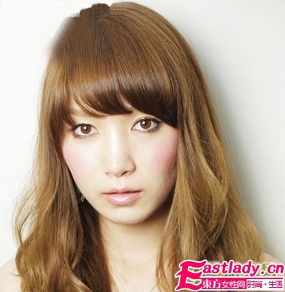 适合额头大MM的7款发型