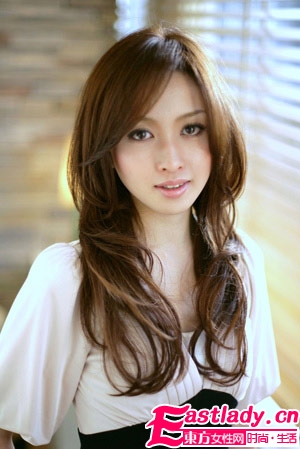 打造瓜子脸的6款经典发型