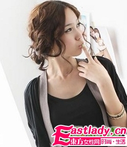 简单易学 横扫韩国街头的经典韩式盘发