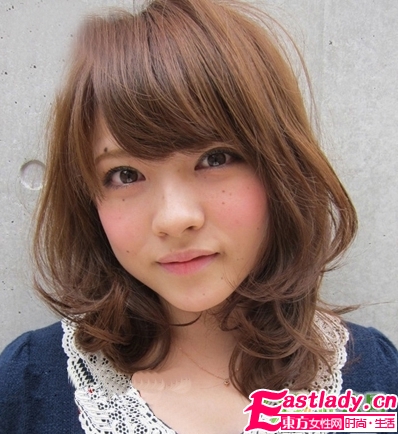 适合额头大MM的7款发型