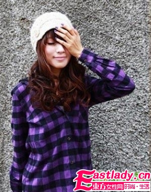 入冬时尚 看线帽如何搭配大卷发