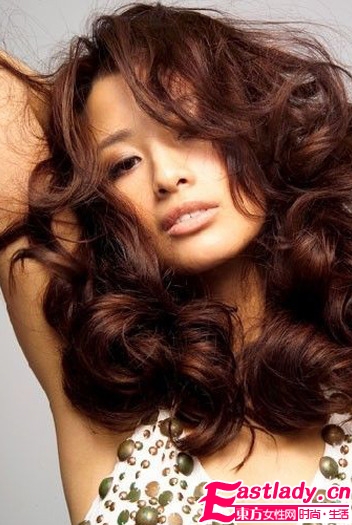 超人气 5步骤DIY卷出性感大波浪