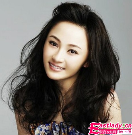 裸婚时代姚笛的各种发型