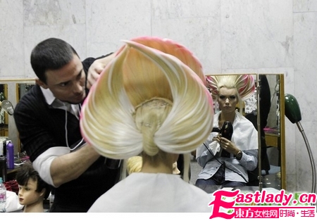 莫斯科另类发型秀 雷过Lady GaGa