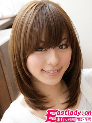 甜美范儿 09秋季最新内卷中长发