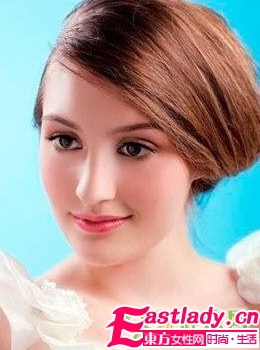 最新冬季简约美韩式新娘盘发