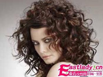 百变妩媚的4款中性发型