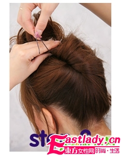 教你DIY清爽靓丽丸子头