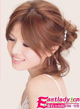 简单易学的淑女型韩式盘发