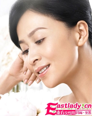 不老美女刘嘉玲的秀发风情