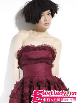 诱惑写真 周慧敏顶蓬乱蘑菇头