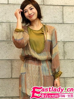 09秋季韩式女星婚宴发型