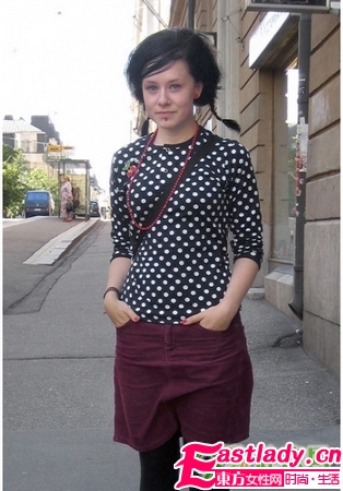 街拍外国美女流行发型