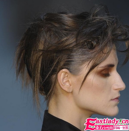 不剪短发变身 美少年