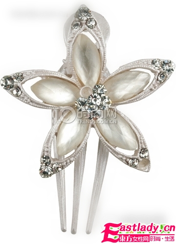 凸显高贵 婉约韩式新娘盘发