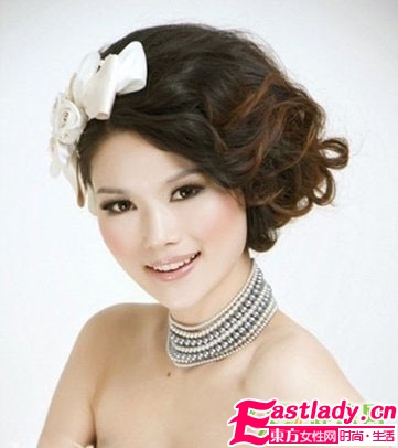 2011韩式配发饰新娘发型