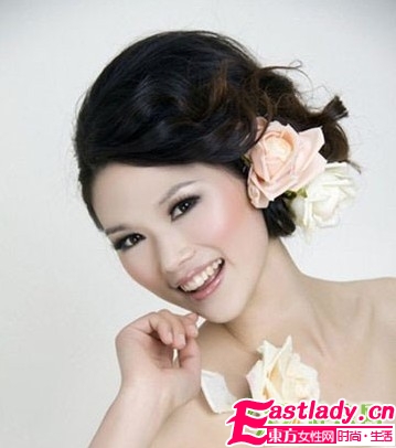 2011韩式配发饰新娘发型