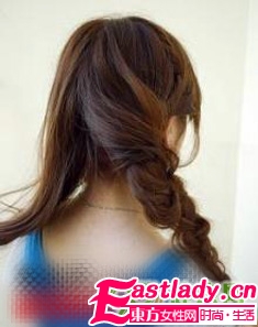 日系优雅辫子盘发的编法图解