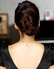 轻熟女优雅韩式盘发图解