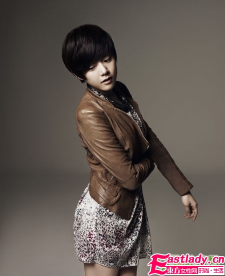 文根英短发写真变熟女