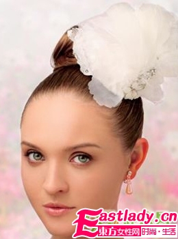 魅力独特 7款美丽新娘盘发步骤