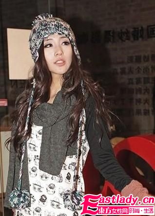 甜美过新年 帽子变发型点睛之笔