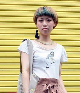 潮人示范露额短刘海发型 一起来学一下吧