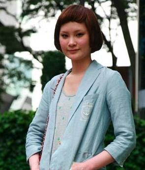 潮人示范露额短刘海发型 一起来学一下吧