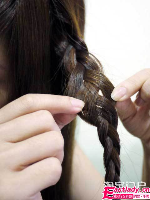 DIY今年最流行的刘海发型 塑造个性美发