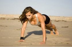 五组居家减肥瑜伽 让你从此告别拜拜袖