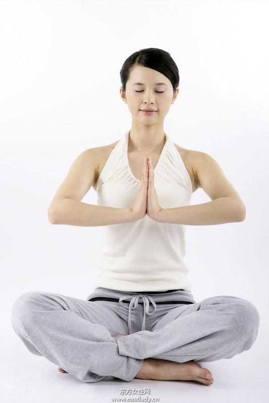 8个瑜伽减肥动作 让你轻松瘦身