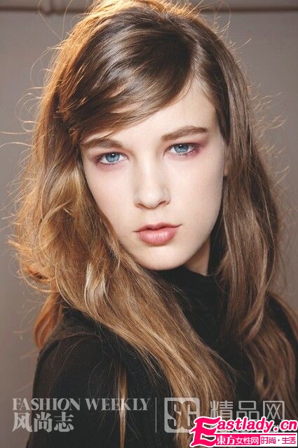 百搭人气刘海发型 让你大脸变小脸