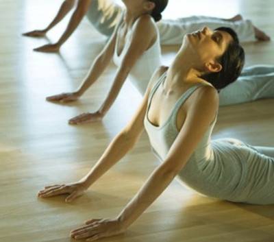 丰胸瑜伽帮你打造完美体形 提升罩杯还瘦身