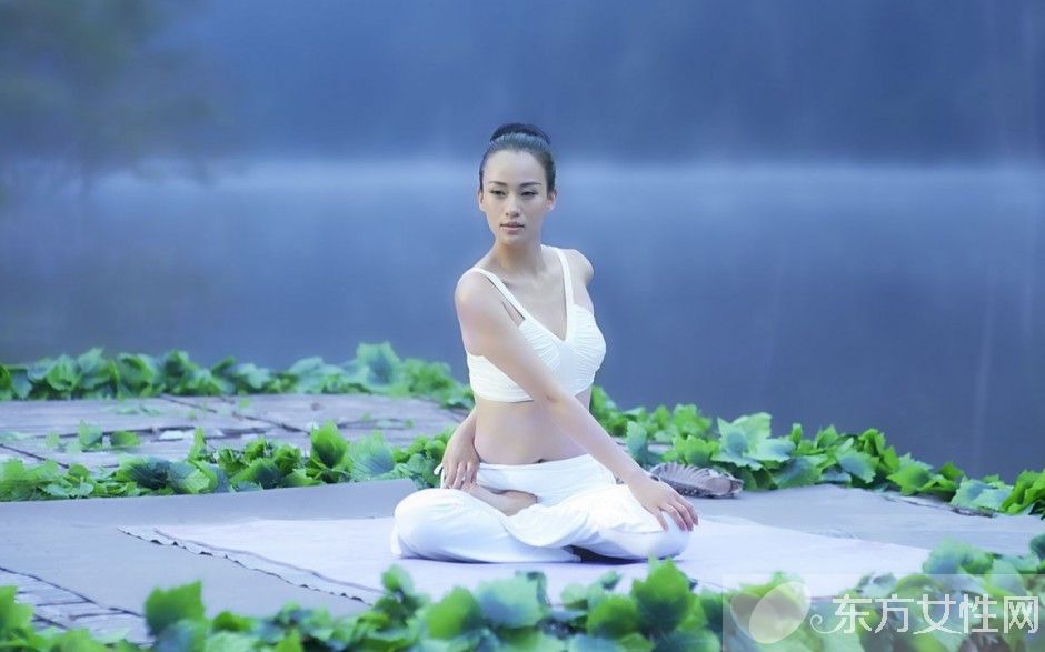 10分钟超有效燃脂瘦身瑜伽 初学瑜伽减肥者必看