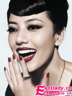 圆脸长脸方脸鹅蛋倒三角脸型的发型搭配原则