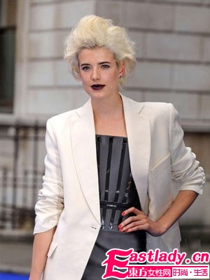 学习短发女王10款百变发型