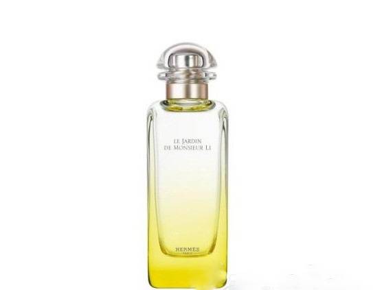 酷热夏季让女人无法抗拒的10款清爽男士香水