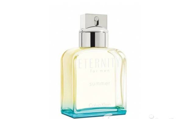 酷热夏季让女人无法抗拒的10款清爽男士香水