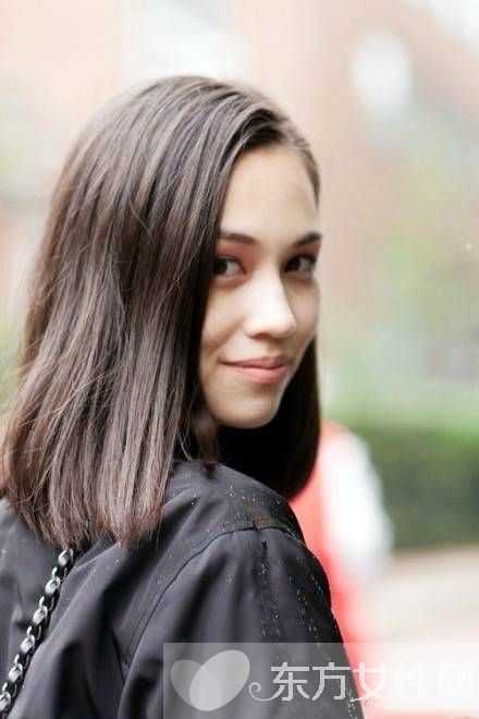 兔子眼妆美过水原希子 12岁日法混血模特颜值逆天