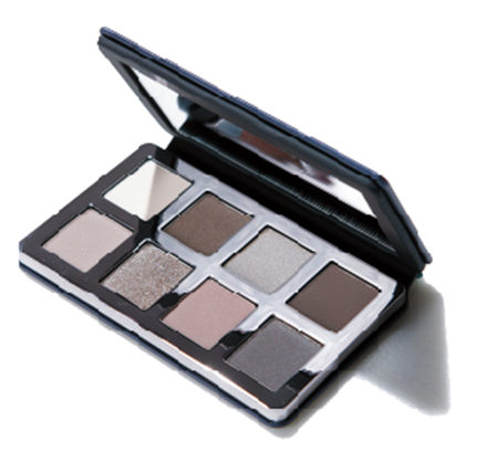 肤色分冷暖 眼妆画法大不同