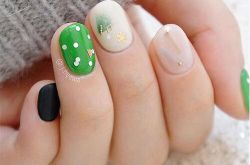 我们就要高调 超惊艳的圣诞美甲设计