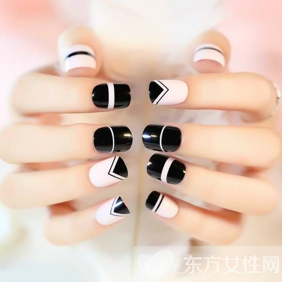 韩系个性美甲图片推荐 几何图案原来可以这么潮